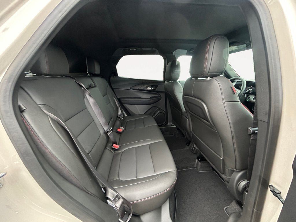Used 2026 Chevrolet TrailBlazer RS w/ Convenience Package AWD/4WD image 11