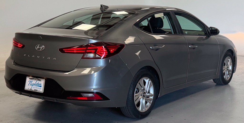 Used 2019 Hyundai Elantra SEL w/ Cargo Package FWD image 3