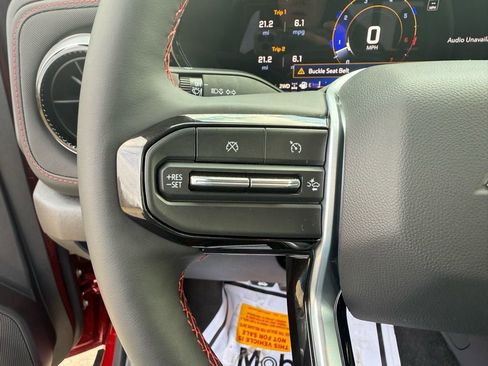 Used 2026 Chevrolet Colorado Z71 w/ Technology Package image 30