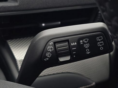 Used 2022 Ford Mustang Mach-E Select RWD image 25