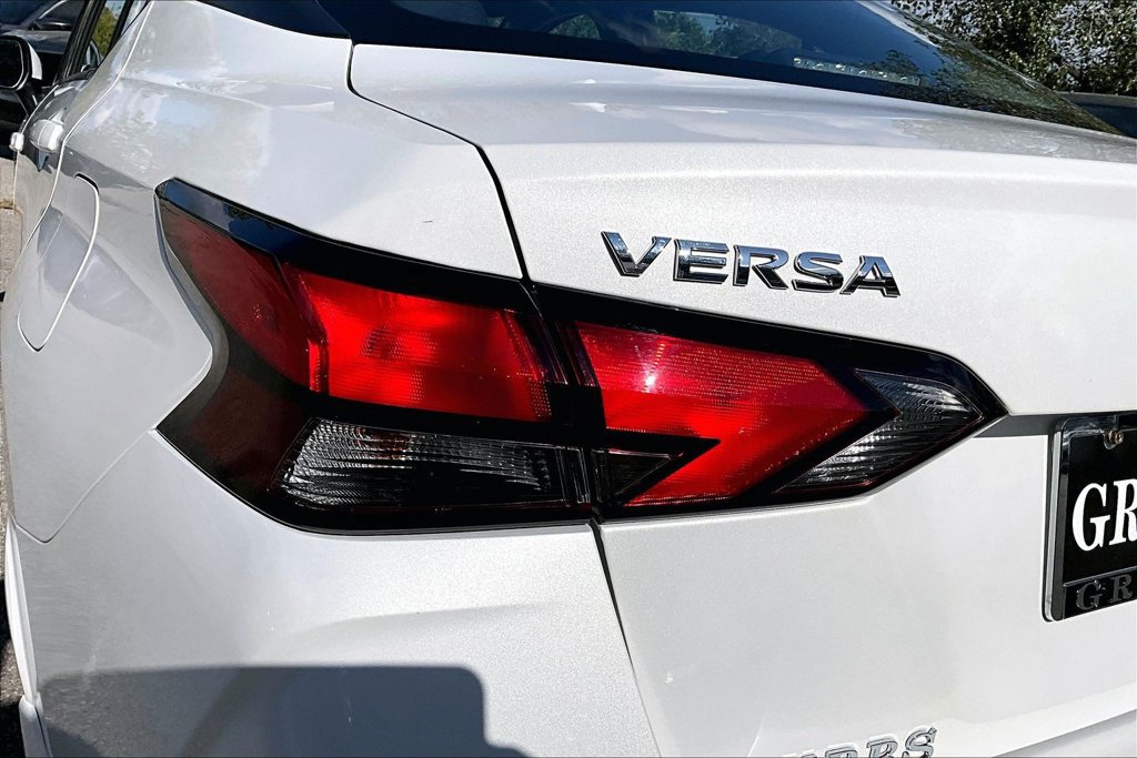 Used 2025 Nissan Versa SV w/ Trunk Package FWD image 40