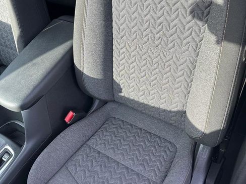 Used 2022 Chevrolet Equinox LT image 24