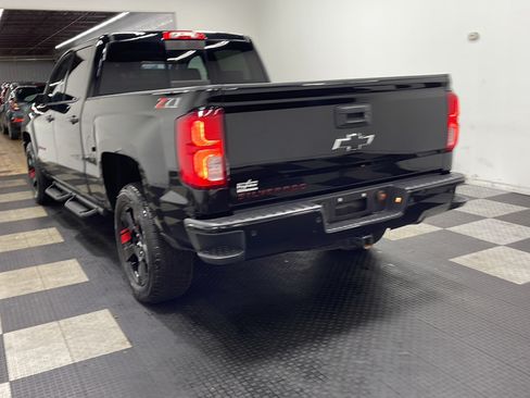 Used 2018 Chevrolet Silverado 1500 LTZ Z71 w/ Redline Edition AWD/4WD image 16