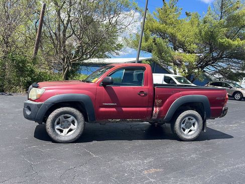 Used 2007 Toyota Tacoma 4x4 Regular Cab image 2