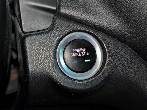 Used 2018 Chevrolet Equinox LT FWD image 42