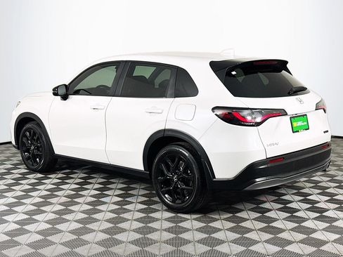 Used 2025 Honda HR-V Sport image 6