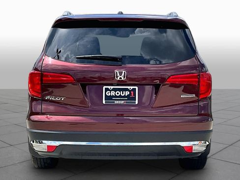 Used 2018 Honda Pilot Touring image 5