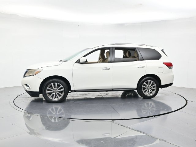 Used 2016 Nissan Pathfinder SV FWD image 6