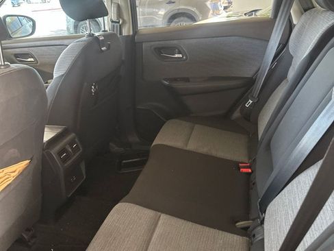 Used 2021 Nissan Rogue SV AWD/4WD image 11