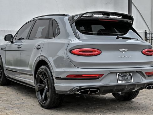 Used 2022 Bentley Bentayga AWD/4WD image 11