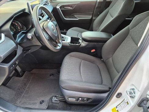 Used 2024 Toyota RAV4 XLE FWD image 13