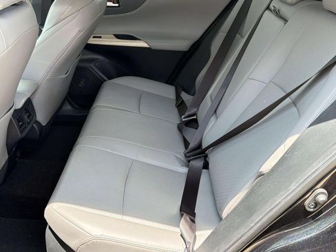 Used 2023 Toyota Venza Limited AWD/4WD image 22