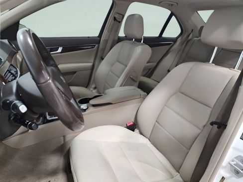 Used 2014 Mercedes-Benz C 300 4MATIC Sedan image 22