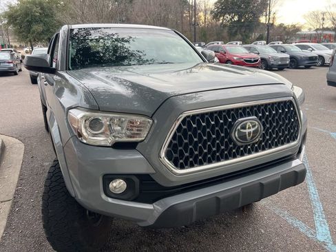 Used 2019 Toyota Tacoma SR5 image 1