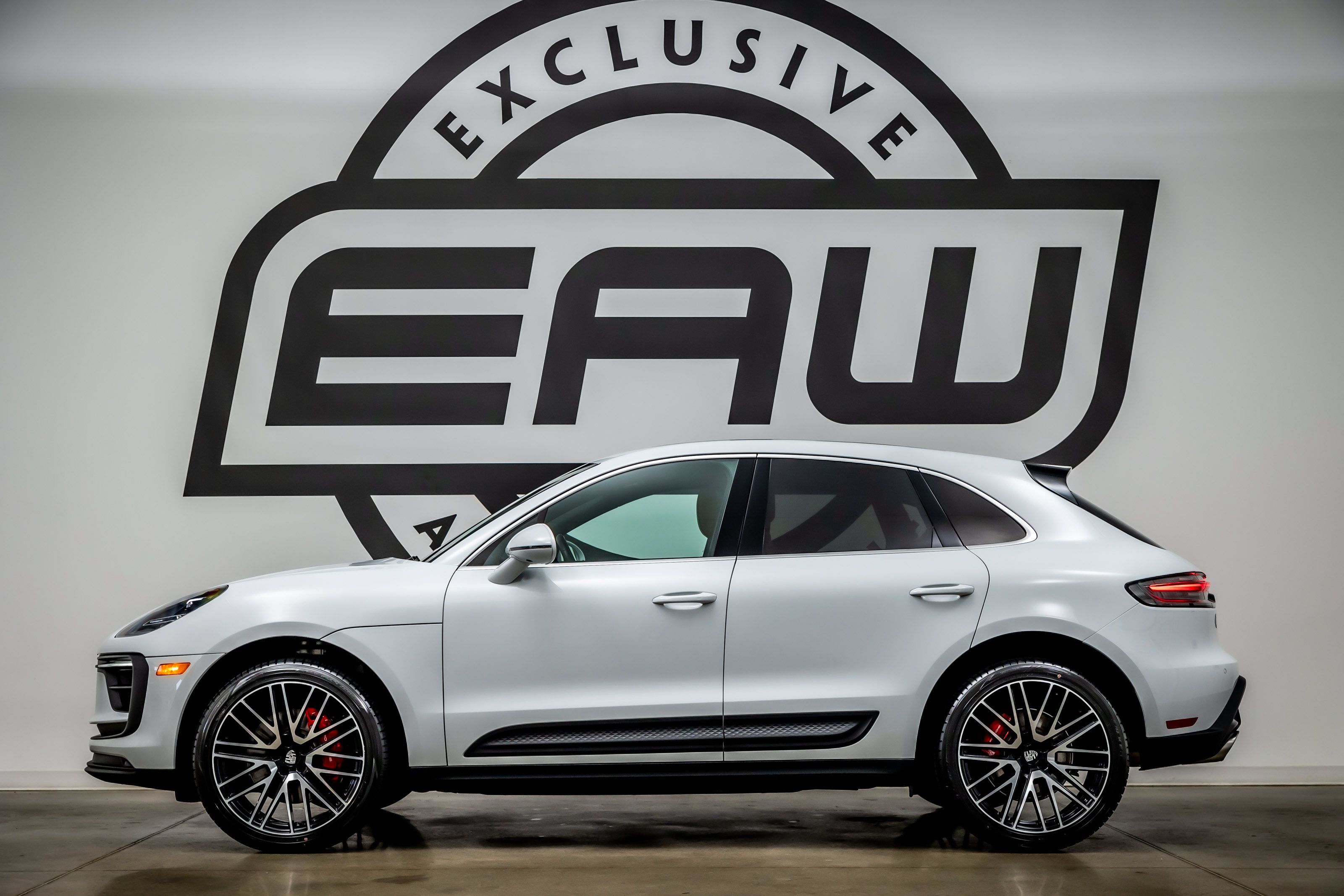 Used 2022 Porsche Macan S AWD/4WD image 6