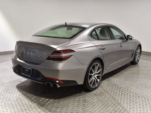 Used 2023 Genesis G70 2.0T image 3