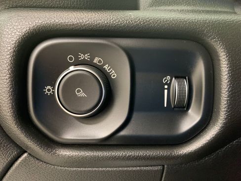 Used 2021 RAM 2500 Tradesman image 12