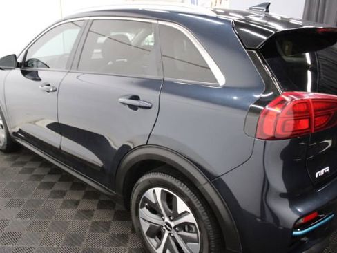 Used 2022 Kia Niro EX Premium FWD image 9
