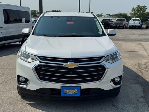 Used 2021 Chevrolet Traverse LT w/ LT Premium Package AWD/4WD image 8