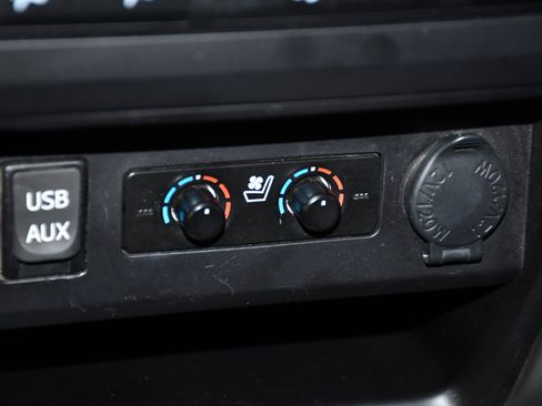 Used 2018 Toyota 4Runner Limited w/ Convenience Package AWD/4WD image 30