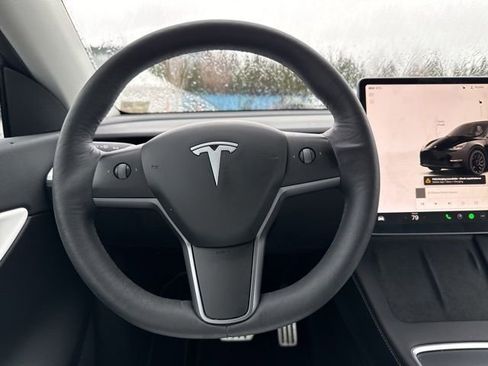 Used 2022 Tesla Model Y Performance image 20
