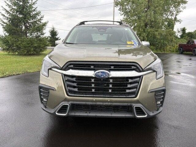 Used 2023 Subaru Ascent Touring AWD/4WD image 5