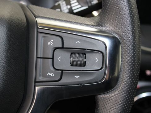 Used 2025 Chevrolet Blazer LT image 36