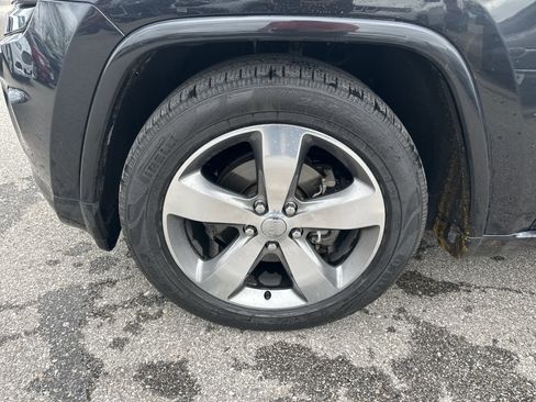 Used 2014 Jeep Grand Cherokee Overland w/ Advanced Technology Group image 5