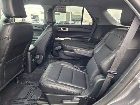 Certified 2023 Ford Explorer XLT w/ Equipment Group 202A image 19