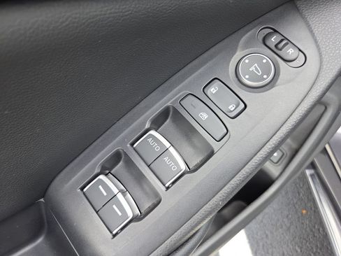 Certified 2021 Honda Accord EX image 32