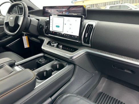 New 2025 Ford Expedition Tremor image 17