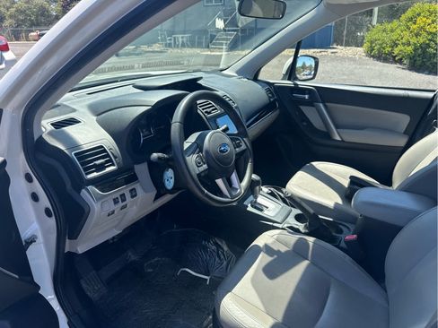Used 2017 Subaru Forester 2.5i Limited w/ Protection Package #2 AWD/4WD image 11