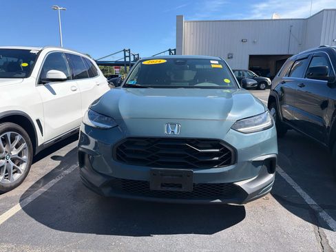 Used 2024 Honda HR-V Sport image 2