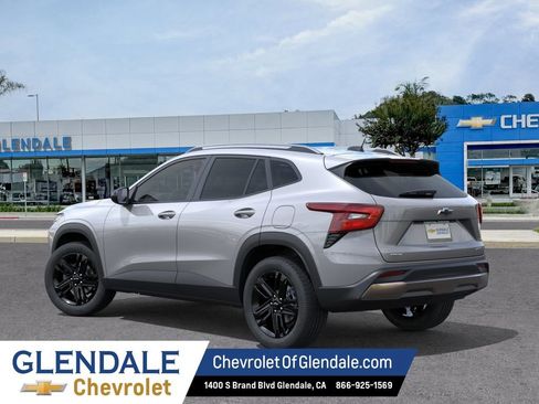 New 2026 Chevrolet Trax ACTIV FWD image 3