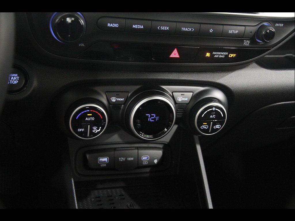 Certified 2026 Hyundai Venue SEL FWD image 13