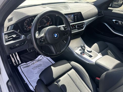 Used 2020 BMW 330i Sedan w/ M Sport Package RWD image 18