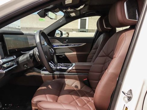 Used 2026 BMW 740i xDrive AWD/4WD image 18