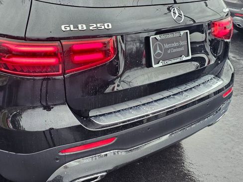 New 2026 Mercedes-Benz GLB 250 4MATIC image 13
