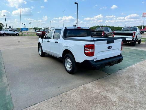 New 2025 Ford Maverick XL w/ Equipment Group 101A image 32