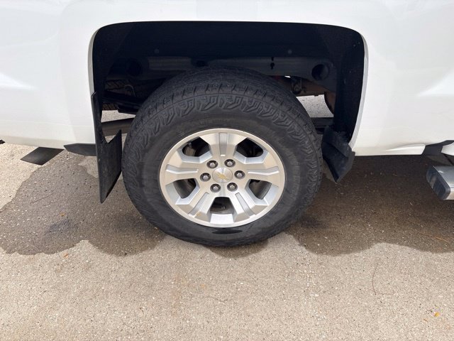 Used 2018 Chevrolet Silverado 1500 LT w/ All Star Edition AWD/4WD image 9