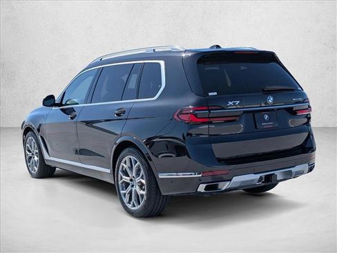 Used 2026 BMW X7 xDrive40i AWD/4WD image 8