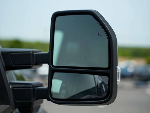 Used 2025 Ford F450 Platinum image 12