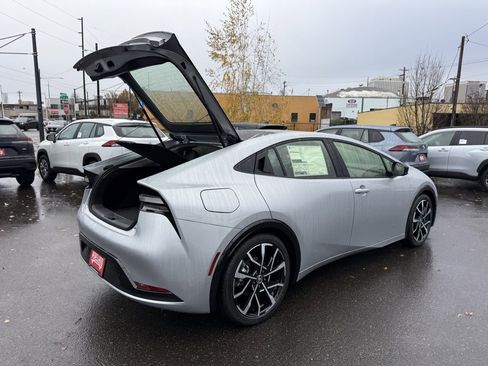 New 2026 Toyota Prius Plug-In Hybrid image 21