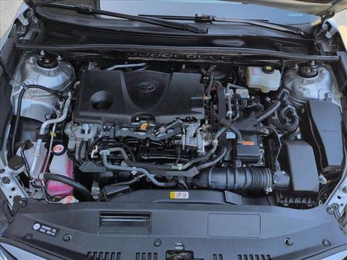 Used 2020 Toyota Camry LE FWD image 28