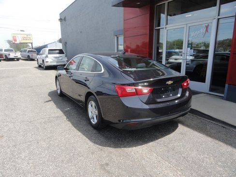 Used 2023 Chevrolet Malibu LS FWD image 3