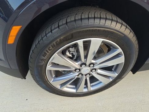 New 2025 Cadillac XT5 Premium Luxury w/ LPO, Floor Liner Package image 9