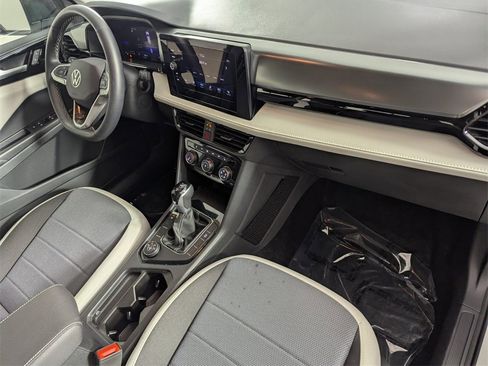 Used 2025 Volkswagen Taos S image 33