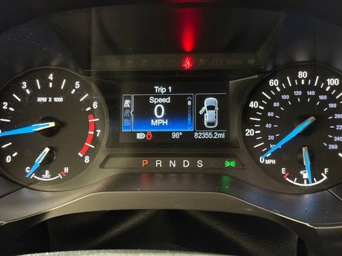 Used 2019 Ford Edge SE FWD image 35