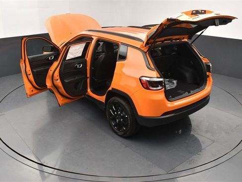 New 2026 Jeep Compass Latitude image 28