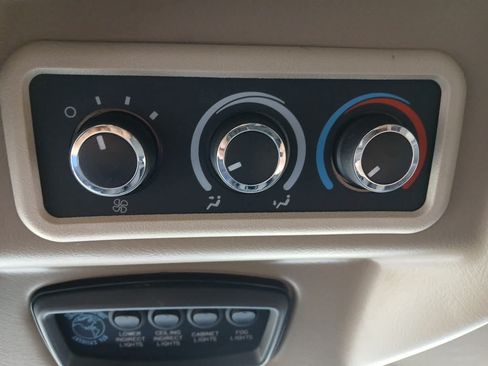 Used 2021 Chevrolet Express 2500 w/ Enhanced Convenience Package RWD image 45
